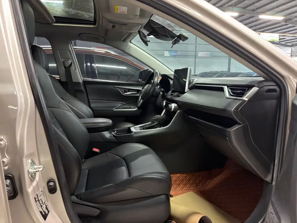 Toyota Wildlander 2020 — фото 13
