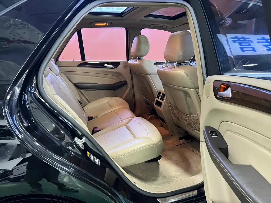 Mercedes-Benz M-Class 2014 — фото 13