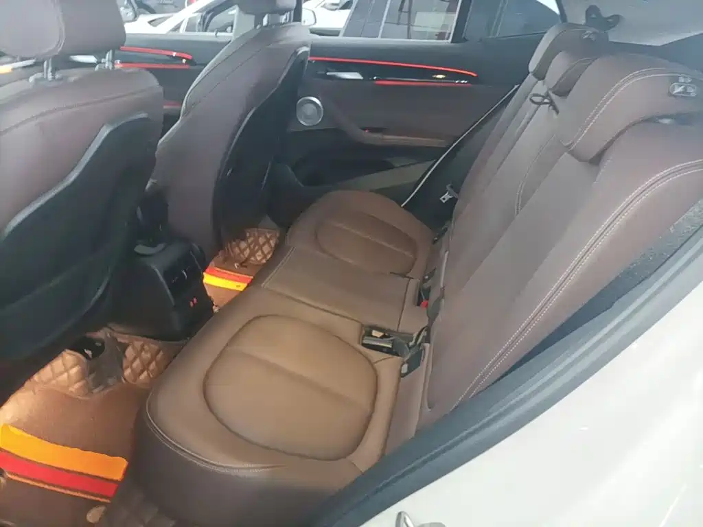 BMW X2 2022 — фото 17