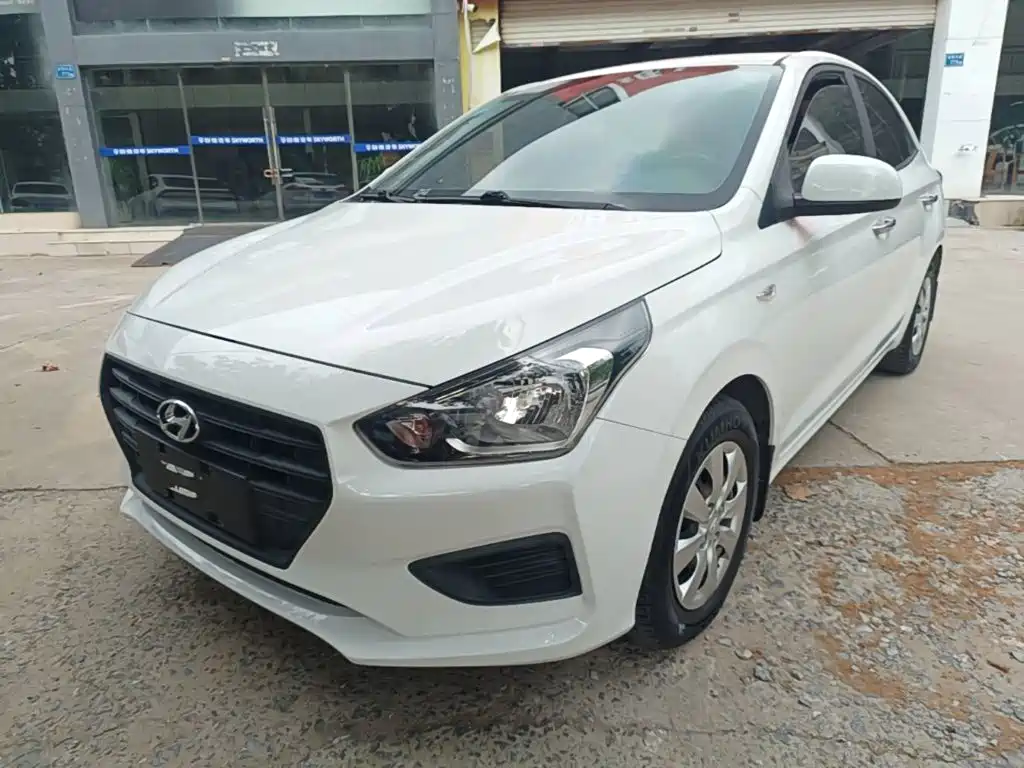 Hyundai Accent 2019 — фото 2