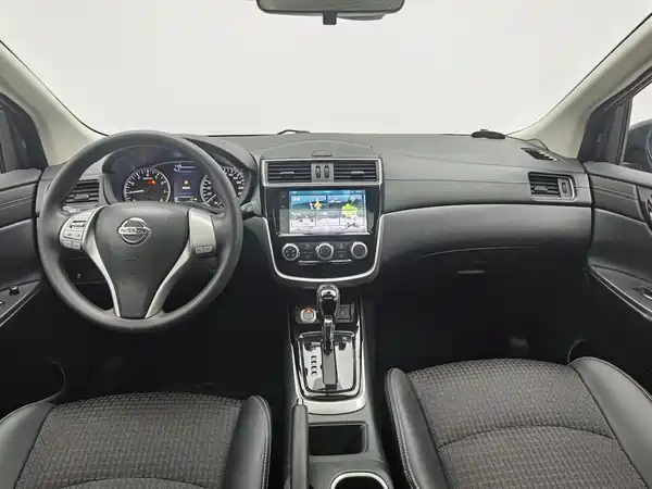 Nissan Tiida 2019