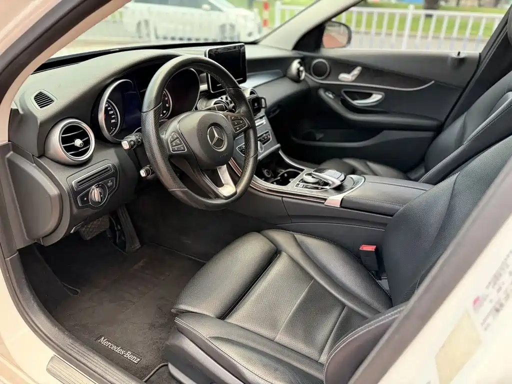 Mercedes-Benz C-Class 2017 — фото 12