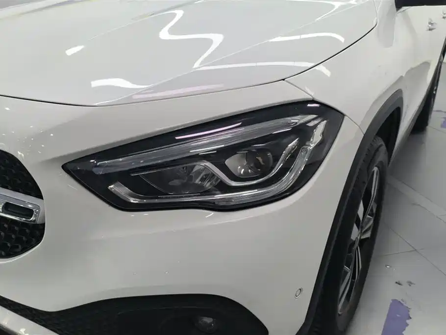 Mercedes-Benz GLA 2020