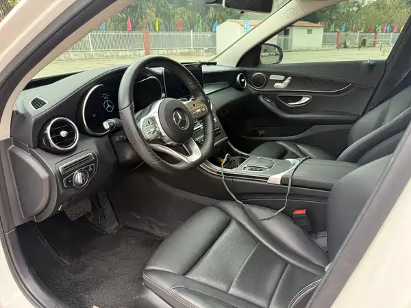 Mercedes-Benz C-Class 2020