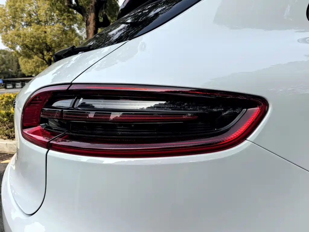 Porsche Macan 2016 — фото 9