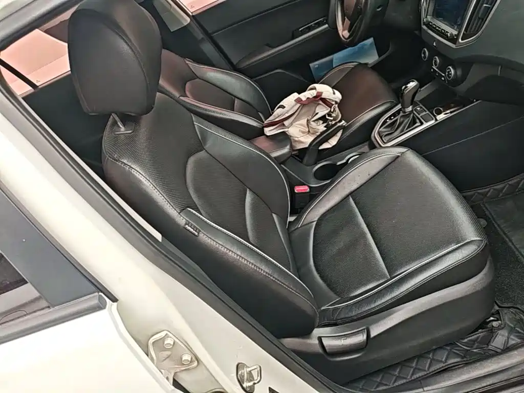 Hyundai ix25 2015 — фото 25