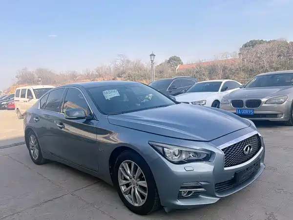 Infiniti Q50 2014