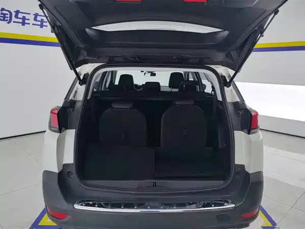 Peugeot 5008 2017