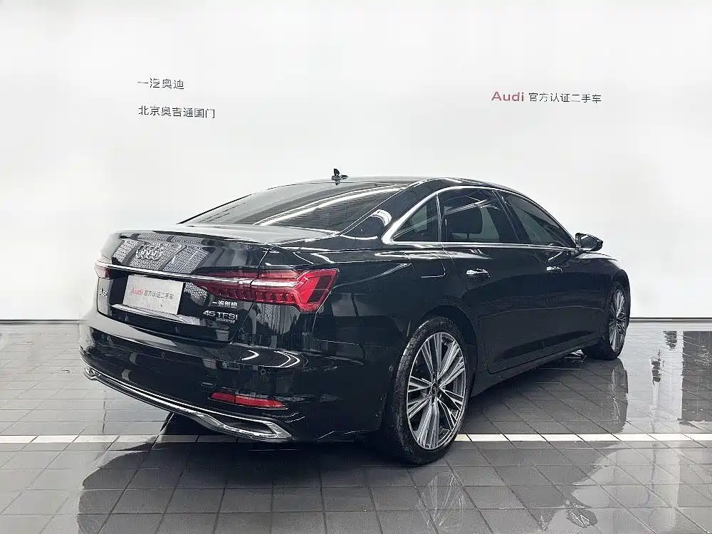 Audi A6L 2024 — фото 15