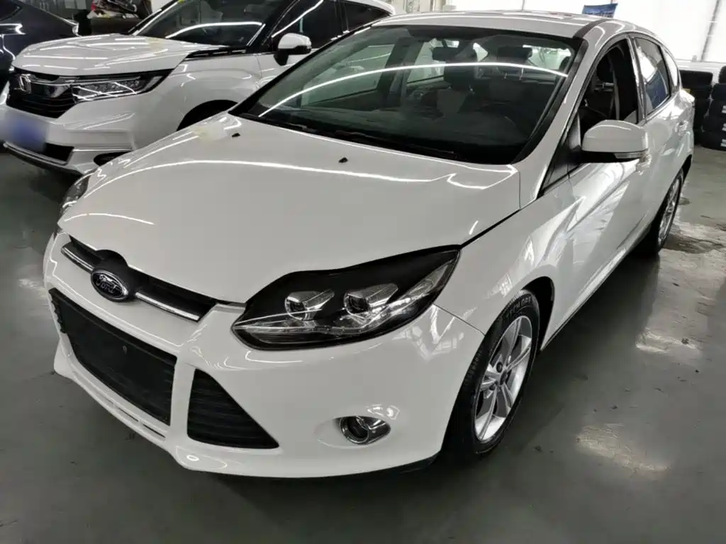 Ford Focus 2015 — фото 2