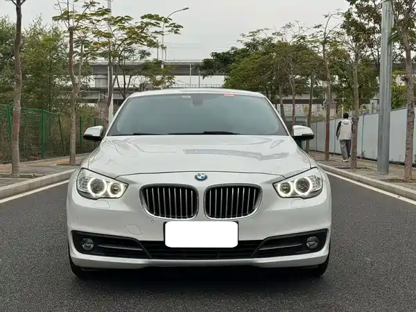 BMW 5 Series GT 2015