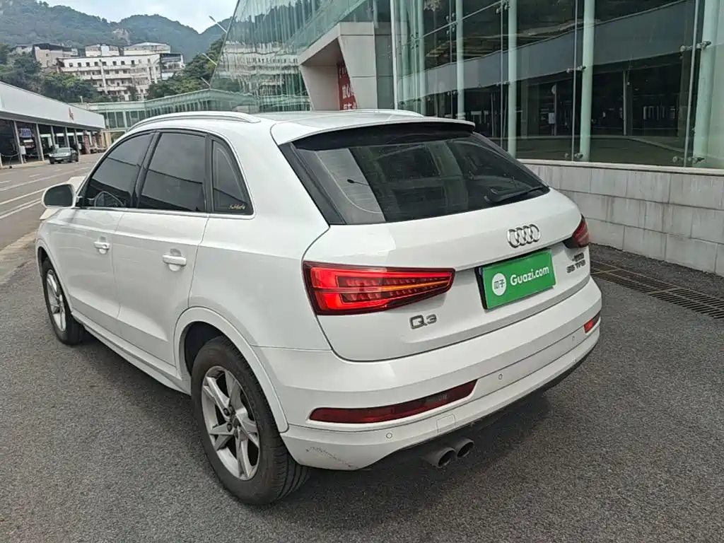 Audi Q3 2019 — фото 5