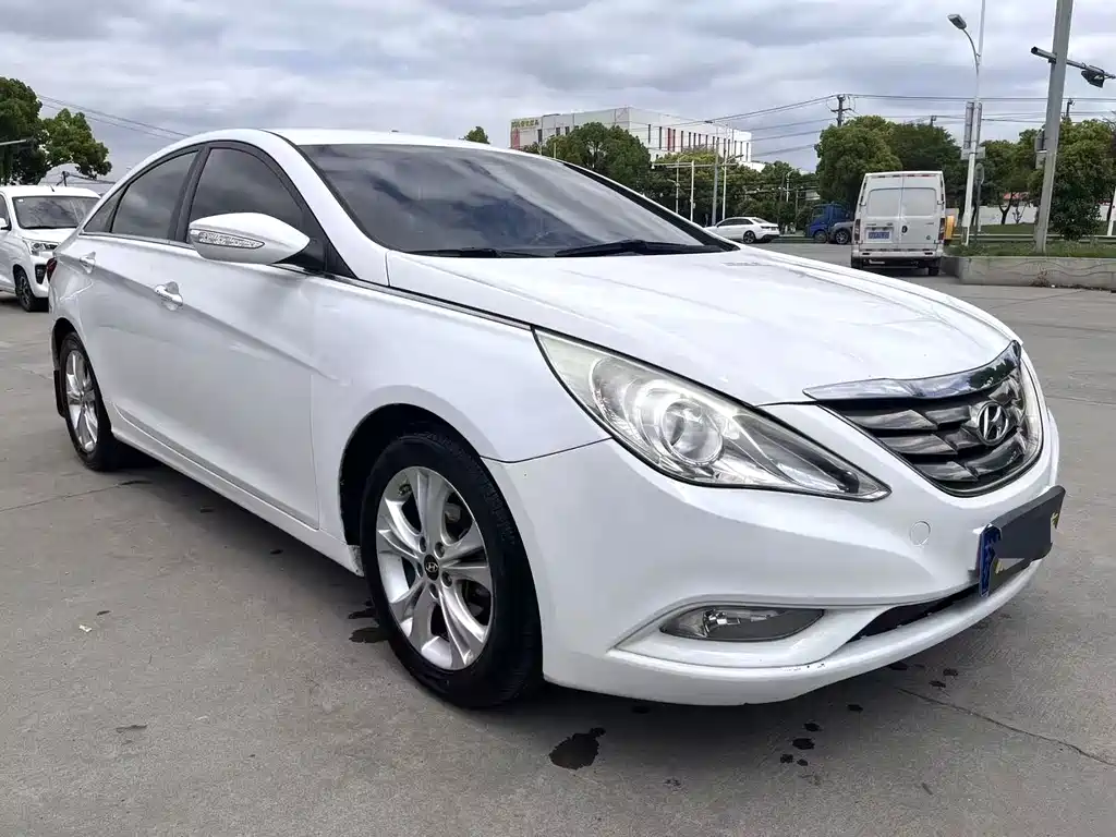 Hyundai Sonata 2013 — фото 3