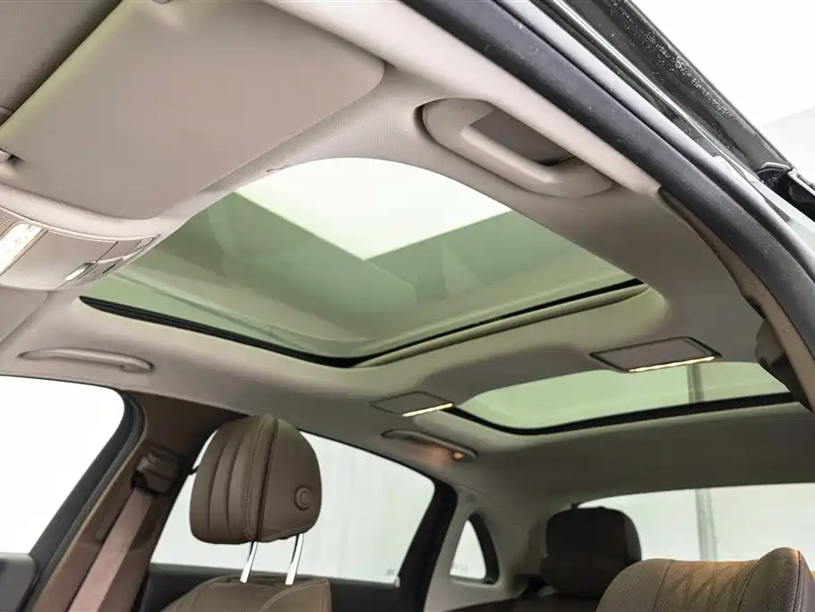 Mercedes-Benz E-Class 2023 — фото 23
