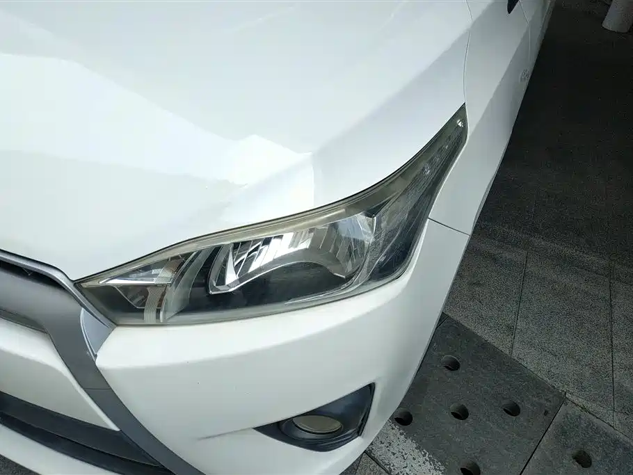 Toyota Yaris L 2014 — фото 5