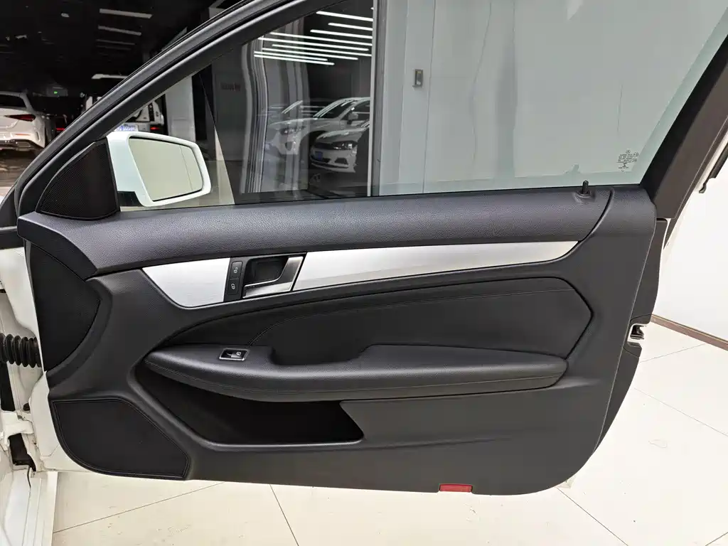 Mercedes-Benz C-Class 2015 — фото 15