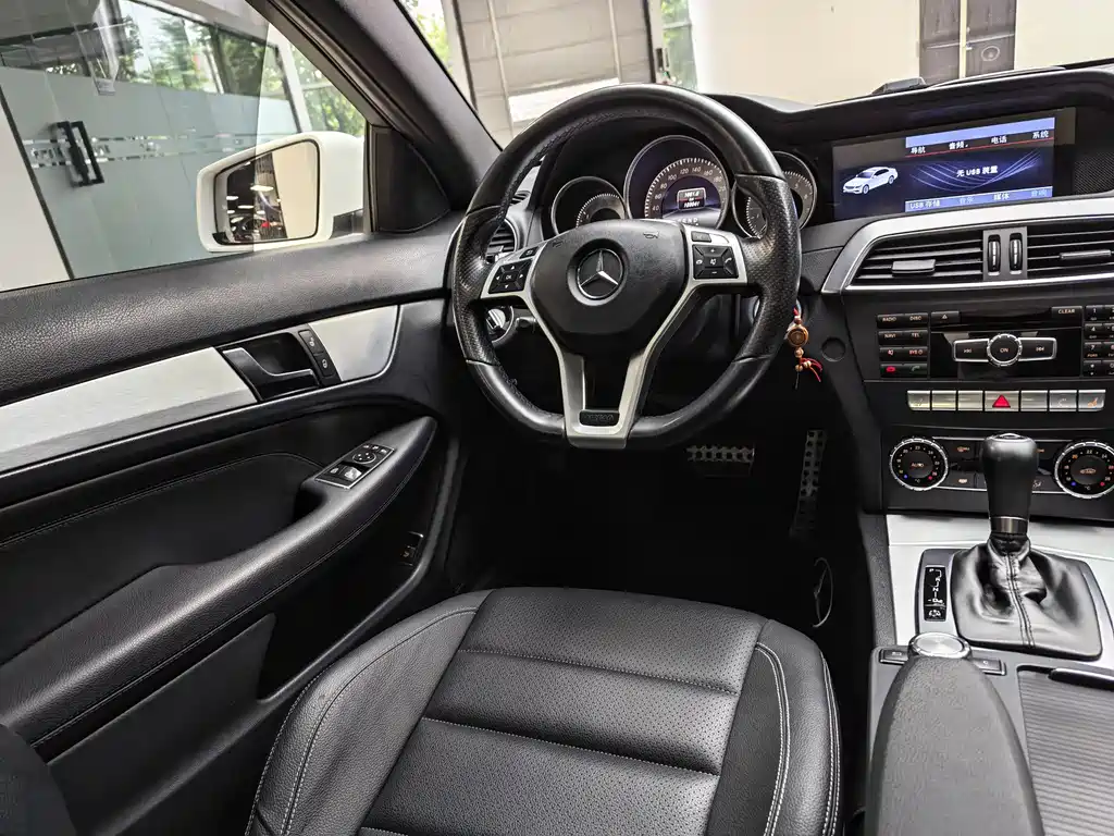 Mercedes-Benz C-Class 2015 — фото 10