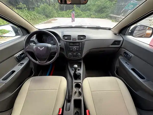 Wuling Hongguang 2018