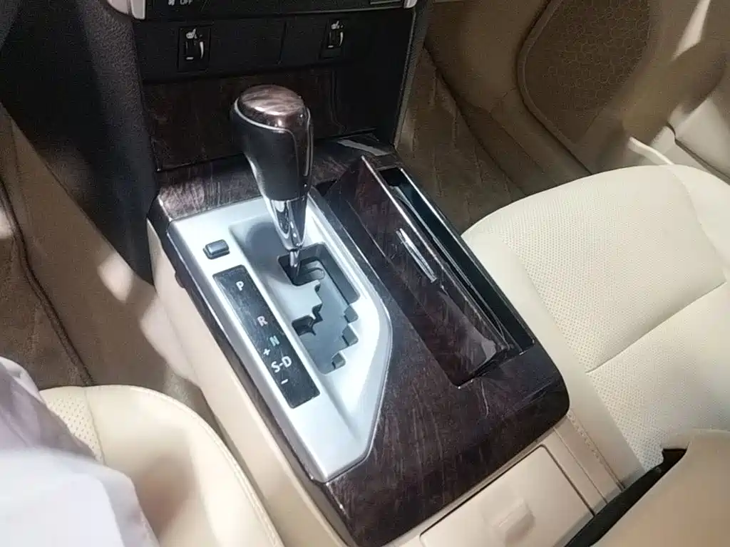 Toyota Camry 2016 — фото 14