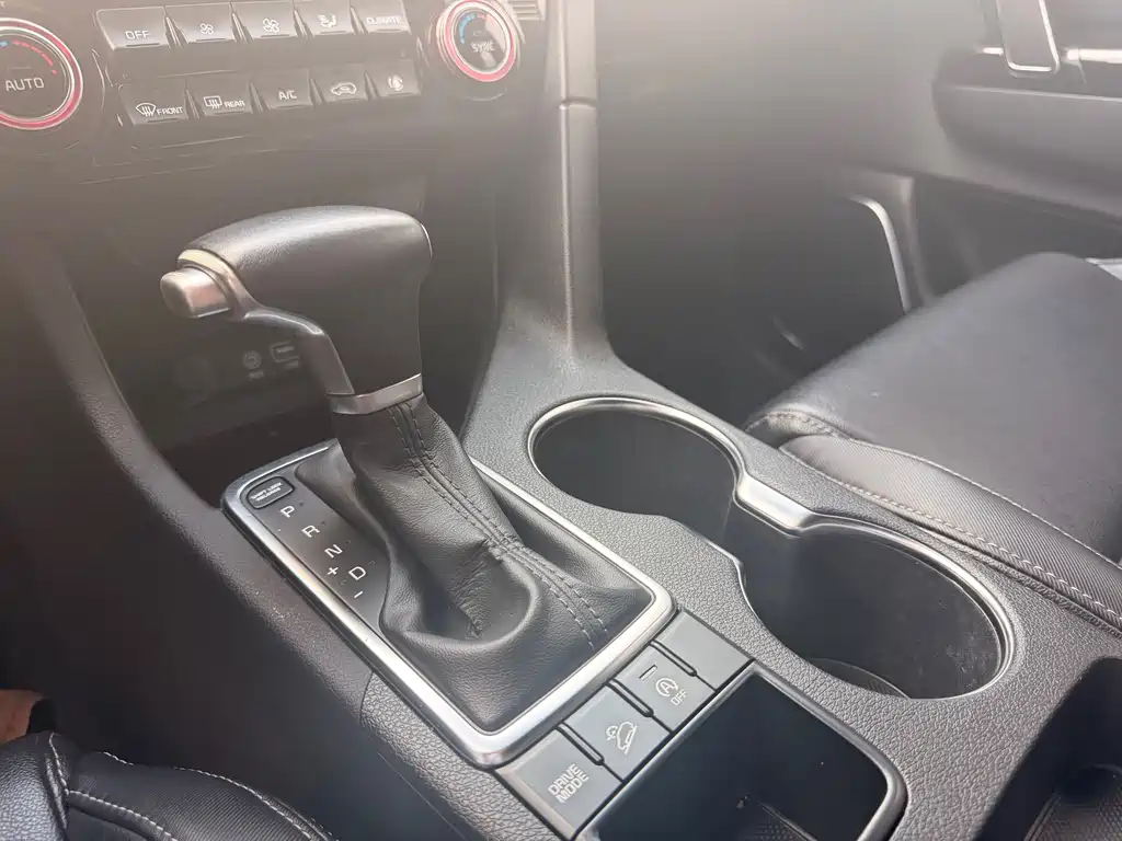 Kia KX5 2016 — фото 26