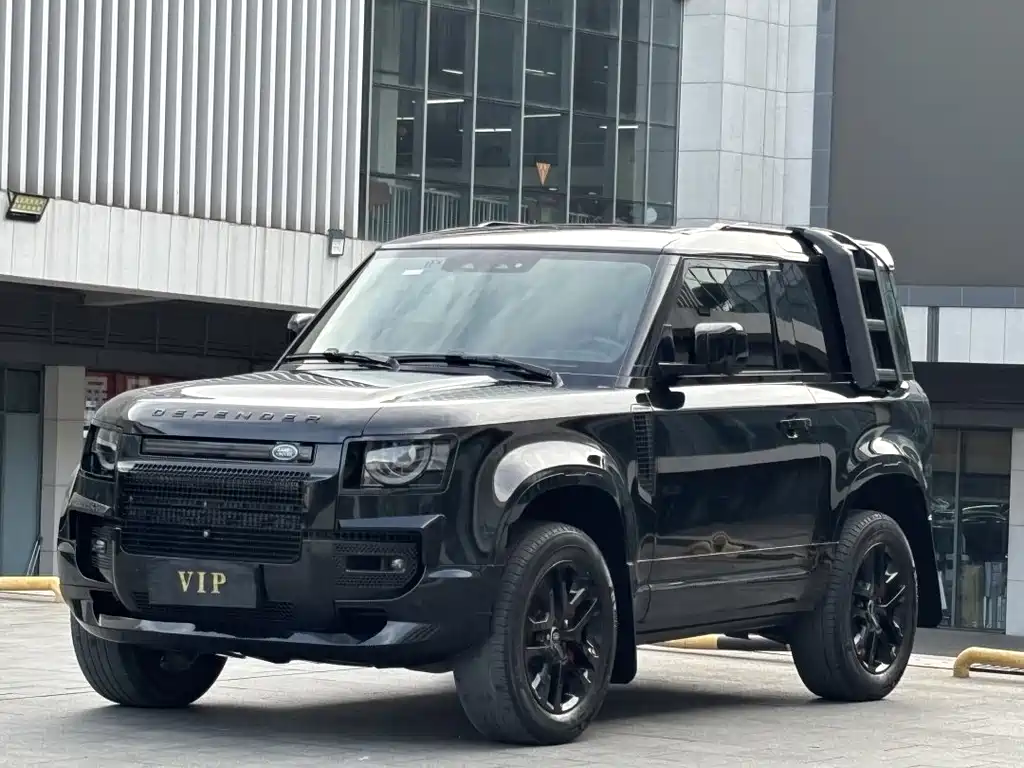 Land Rover Defender 2022
