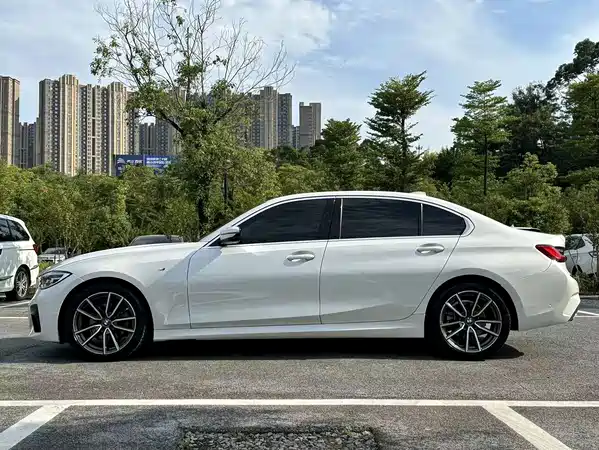BMW 3 Series 2020