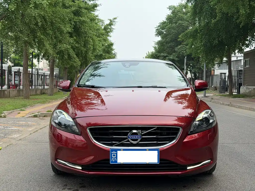 Volvo V40 2014 — фото 2