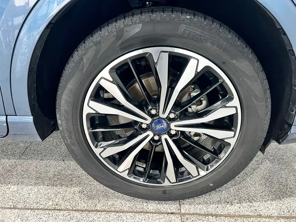 Ford Escape 2020 — фото 11
