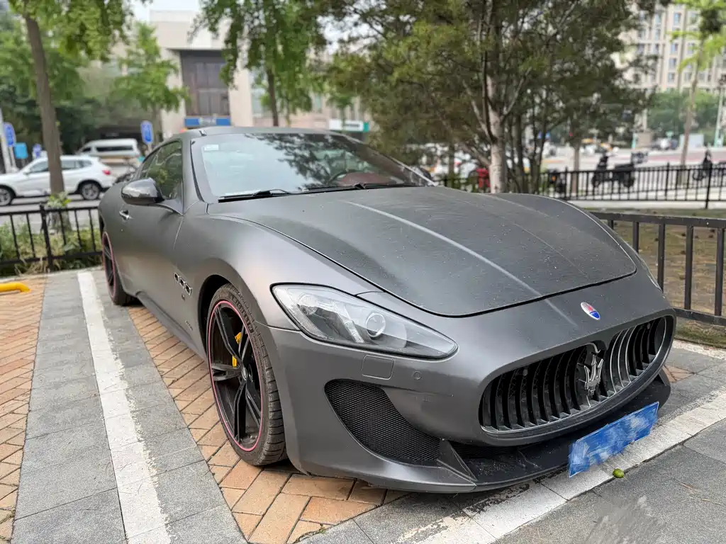 Maserati GranTurismo 2014 — фото 3