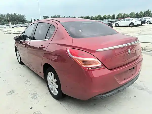 Peugeot 308 2016