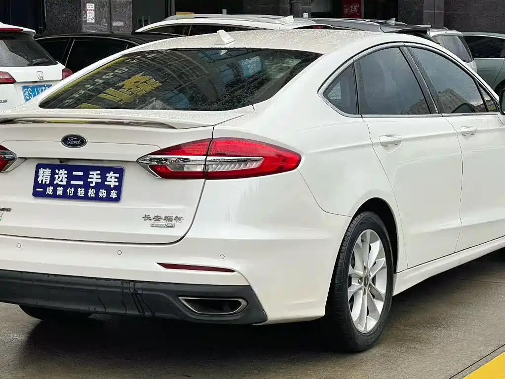 Ford Mondeo 2019 — фото 6