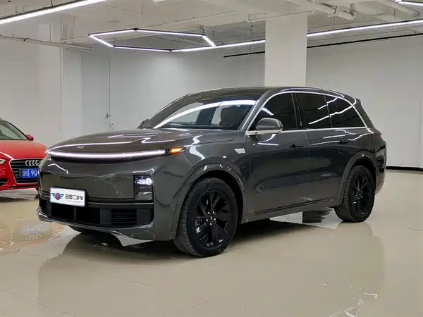 Li Auto L8 2023