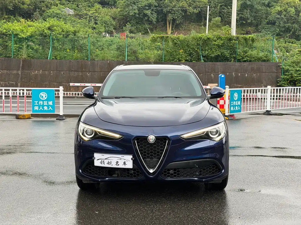 Alfa Romeo Stelvio 2019