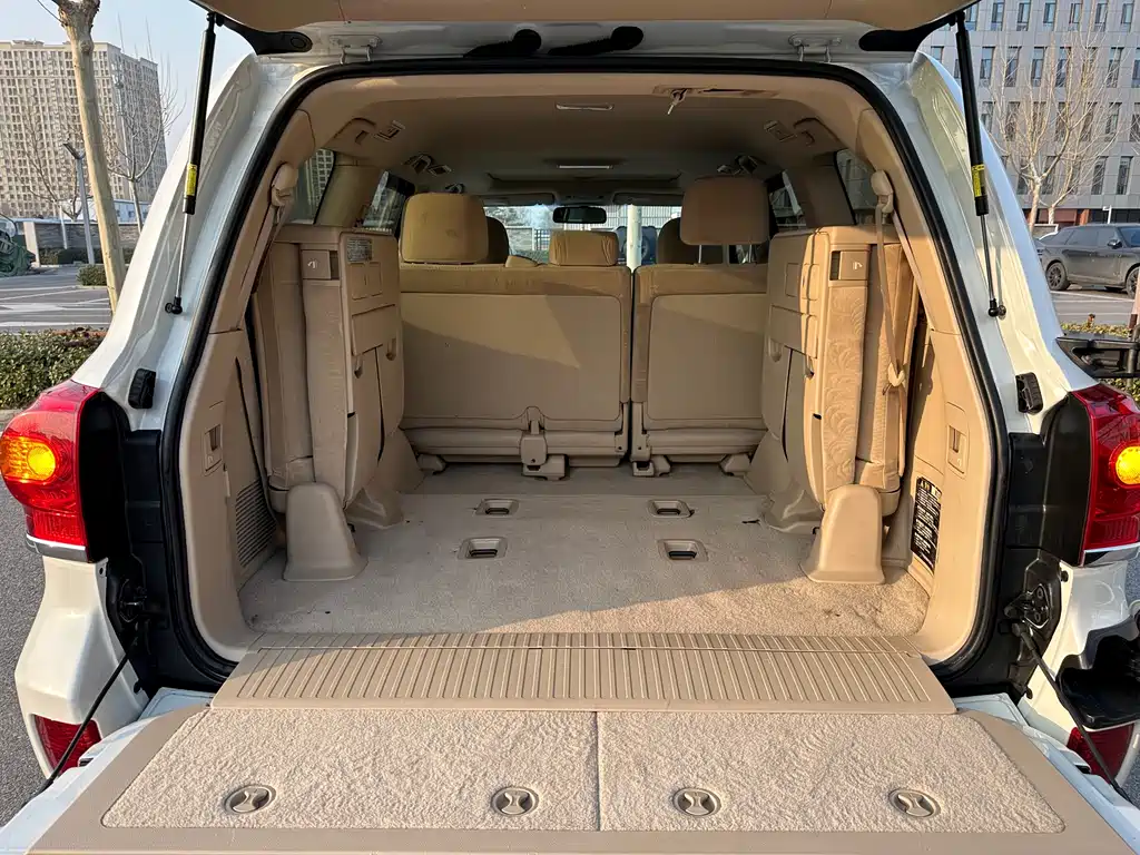 Toyota Land Cruiser 2016 — фото 15