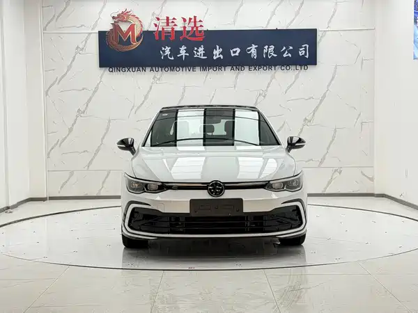 Volkswagen Golf 2023
