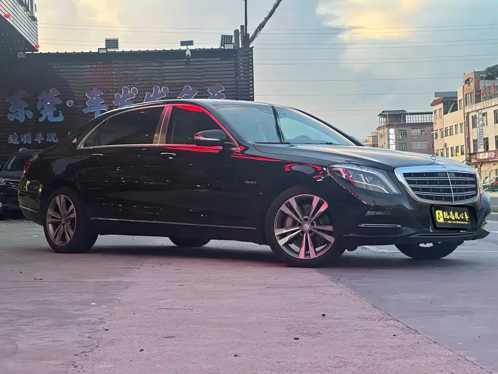 Mercedes-Benz Maybach S-Class 2015