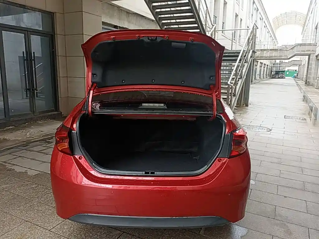 Toyota Levin 2017 — фото 19