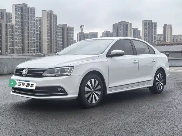 Volkswagen Sagitar 2018