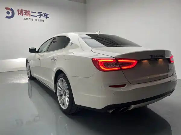 Maserati Quattroporte 2013