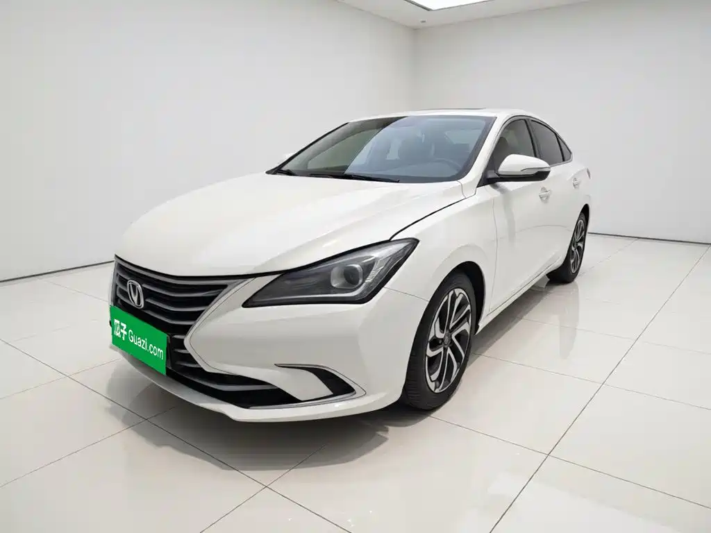 Changan Eado 2018 — фото 1