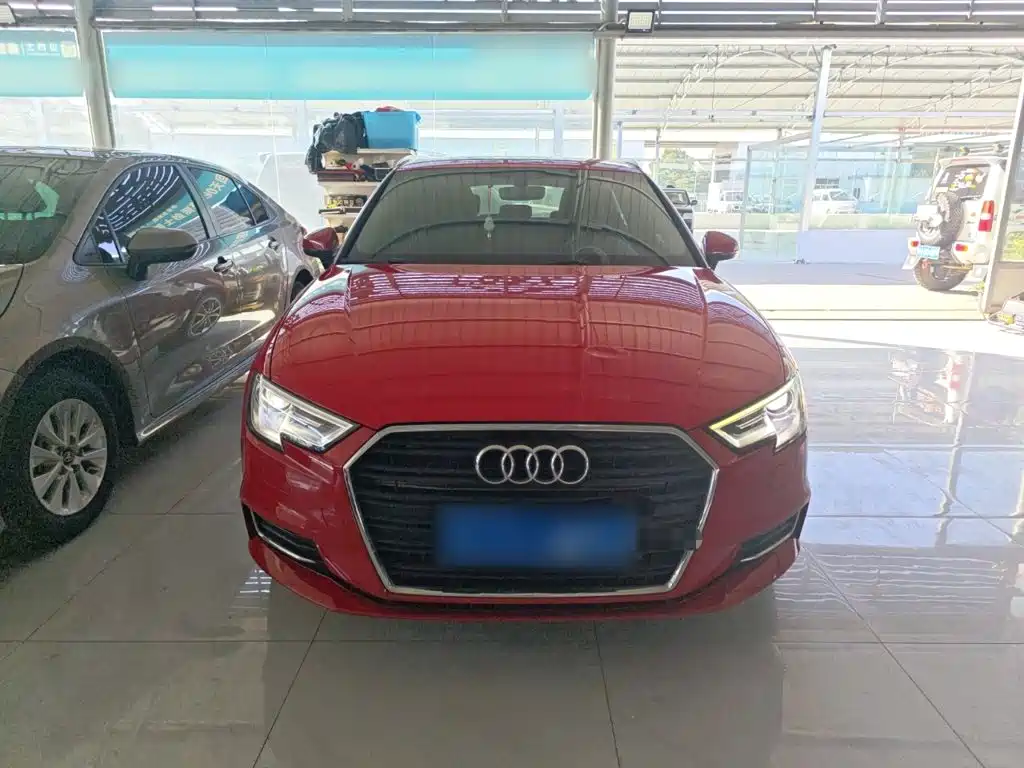 Audi A3 2018 — фото 3