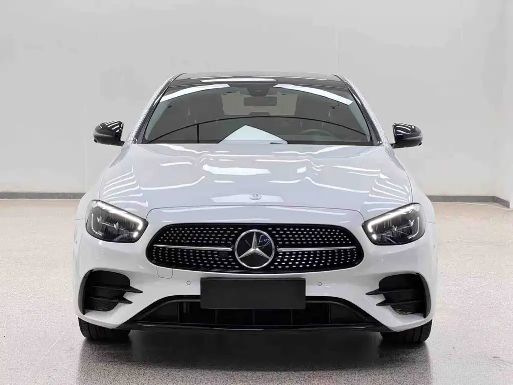 Mercedes-Benz E-Class 2024