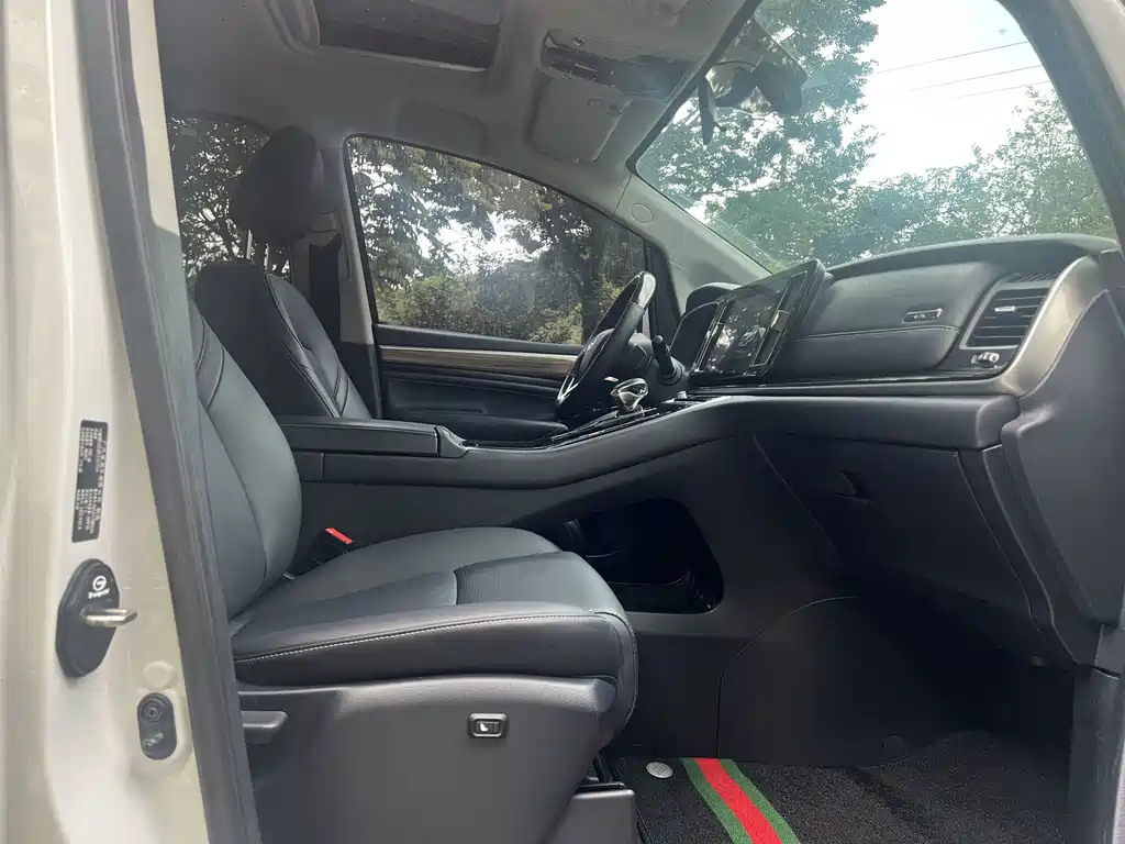 GAC Motor Trumpchi M8 2022 — фото 10