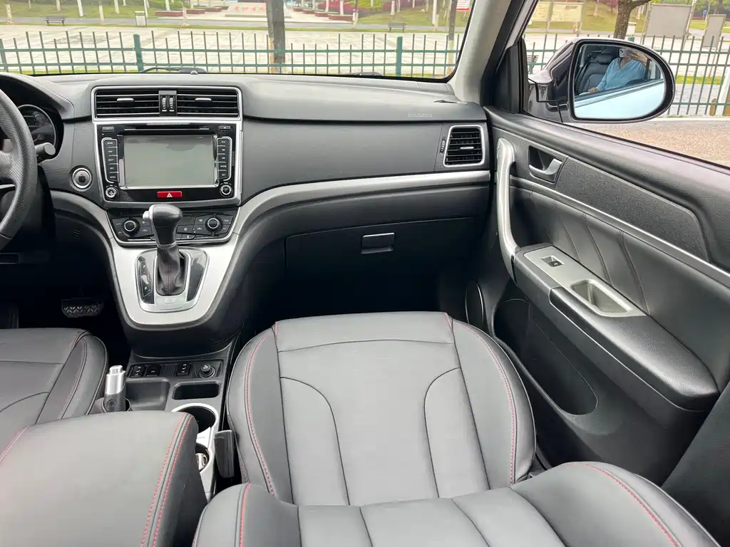 Haval H6 2017 — фото 17