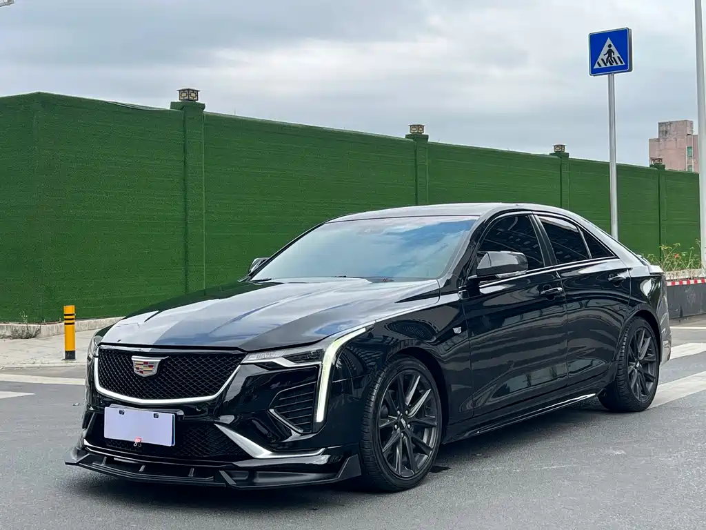 Cadillac CT4 2021 — фото 1