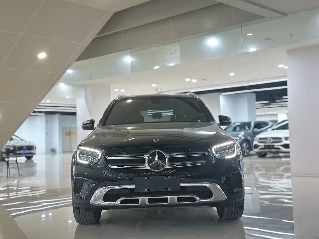 Mercedes-Benz GLC 2022 — фото 1