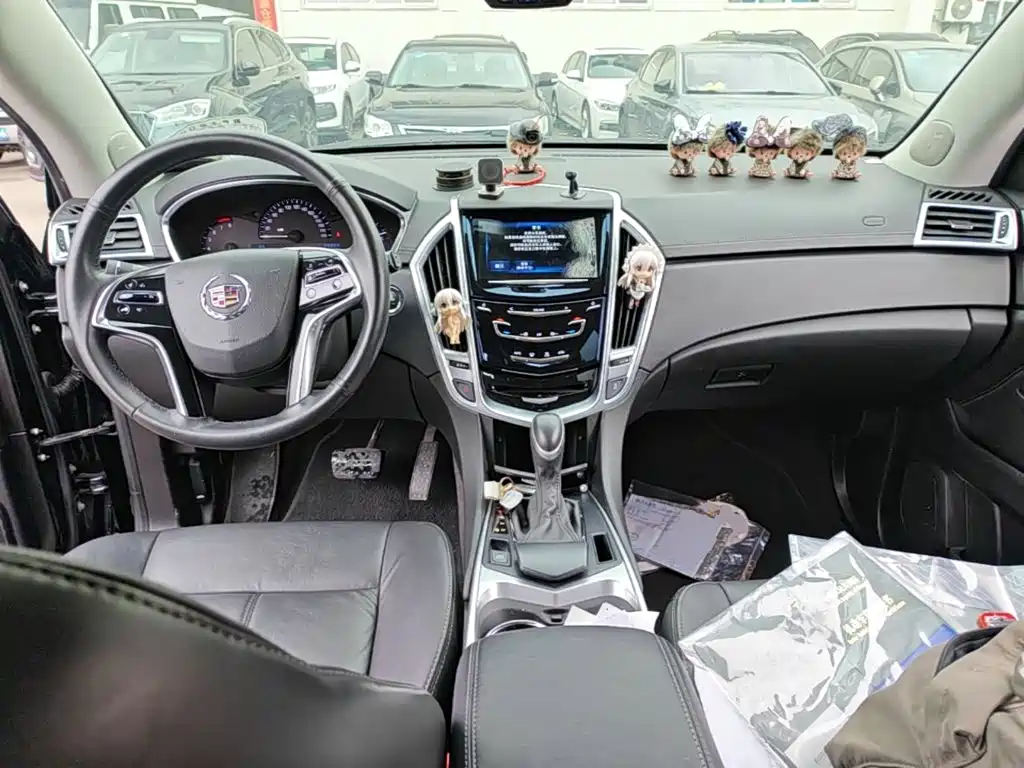 Cadillac SRX 2016 — фото 10