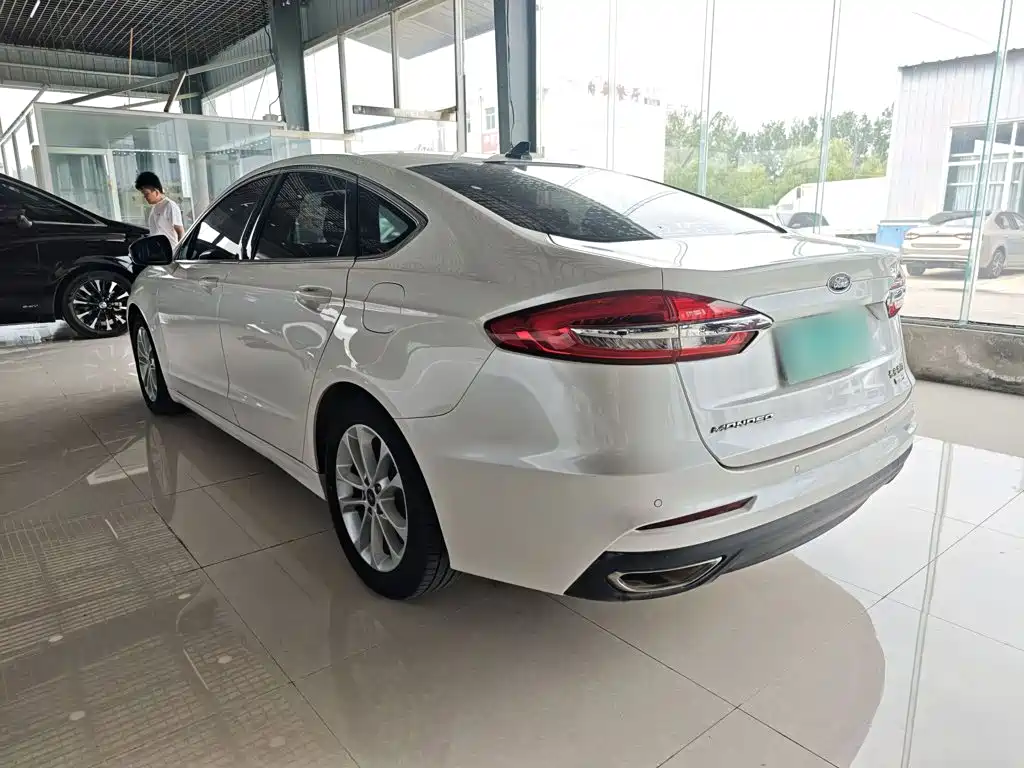 Ford Mondeo 2021 — фото 5