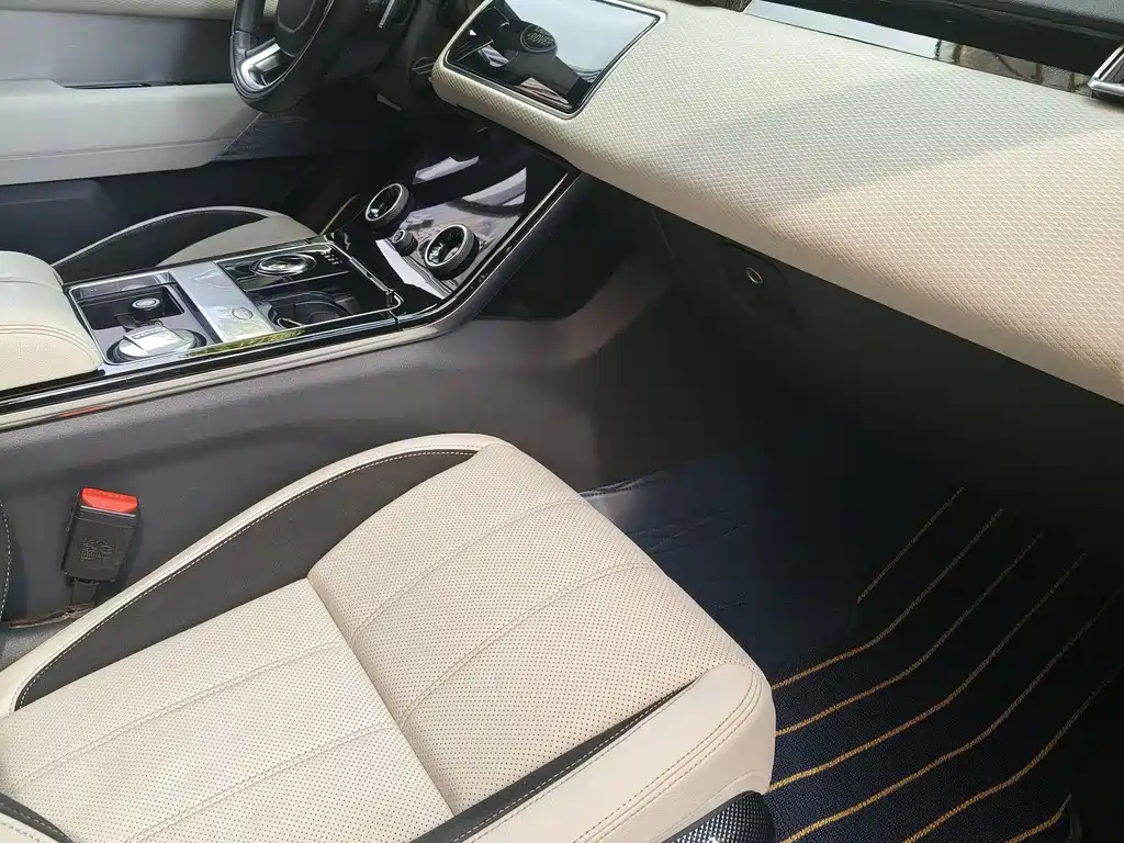 Land Rover Velar 2017 — фото 13