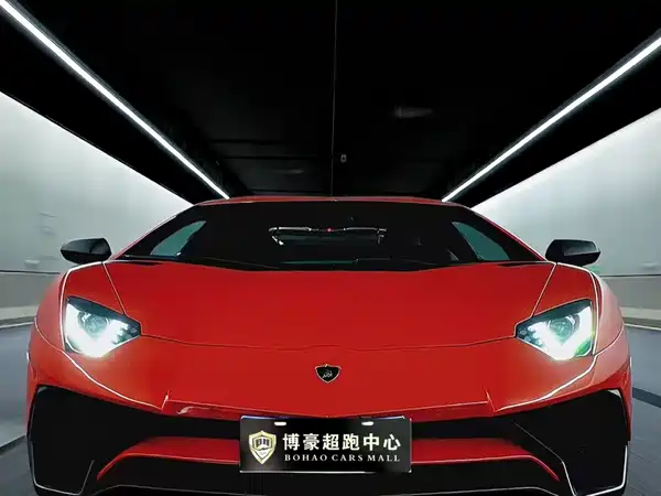 Lamborghini Aventador 2011
